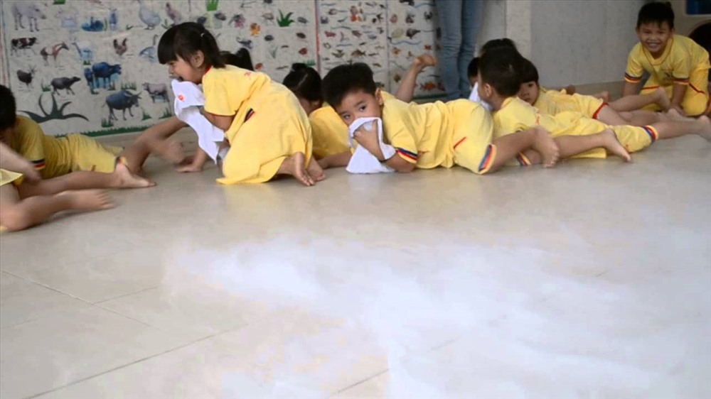 Một lớp huấn luyện trẻ em thoát khỏi đám cháy