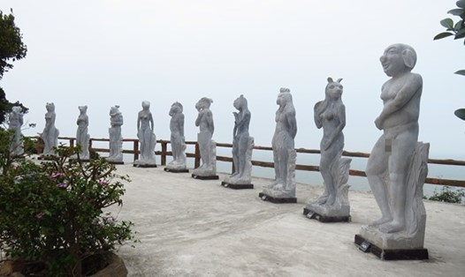 Vườn tượng 12 con giáp phồn thực tại Hải Phòng. Ảnh: Tùng Chi 