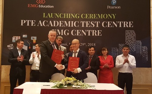 Ngoài việc cung cấp thêm bài kiểm tra đánh giá chuẩn ngoại ngữ, thời gian tới các tổ chức quốc tế sẽ hỗ trợ tập huấn nâng cao nghiệp vụ cho các cấp quản lý giáo dục và giáo viên phổ thông trên địa bàn thành phố Hà Nội.