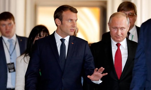 Tổng thống Pháp Emmanuel Macron tiếp đồng nhiệm Nga Vladimir Putin tại lâu đài Versailles, ngày 29.5.2017. Ảnh: Reuters