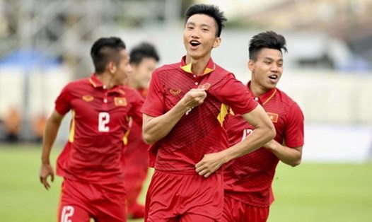 Văn Hậu lỡ cơ hội tập huấn Hàn Quốc cùng U19 Việt Nam vì chấn thương.