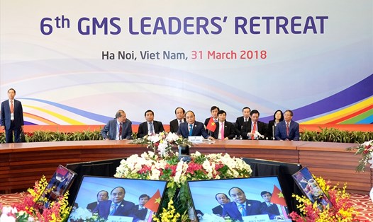 Thủ tướng Nguyễn Xuân Phúc phát biểu tại phiên họp kín Hội nghị Thượng đỉnh GMS 6. Ảnh: VGP.