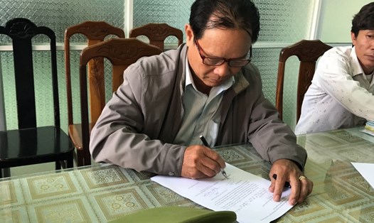 Trịnh Duy Văn - Cán bộ địa chính phường cấu kết làm giả giấy tờ đất bị bắt. Ảnh: HN