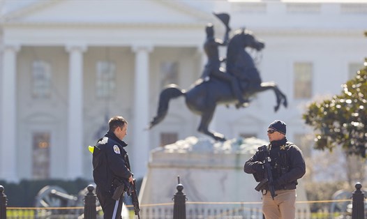 Một vụ nổ súng tự sát bên ngoài Nhà Trắng xảy ra ngày 3.3. Ảnh: AP. 