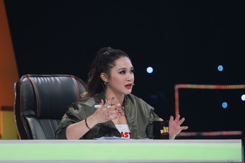Gemma Nguyễn ngồi ghế giám khảo. Ảnh: Đ.Q