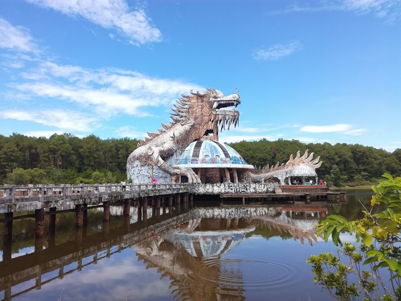 Khám phá Công viên nước ma mị nhất Việt Nam. Ảnh: XH