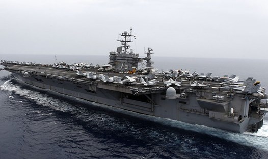 Tàu sân bay Mỹ USS Harry S.Truman hiện đang trên đường tới vịnh Ba Tư. Ảnh: AP