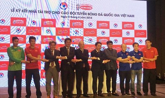 Các ĐTQG Việt Nam có thêm nhà tài trợ sau hiệu ứng thành công của lứa U23 Việt Nam. Ảnh: Đ.T