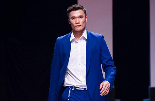 Thủ môn Bùi Tiến Dũng