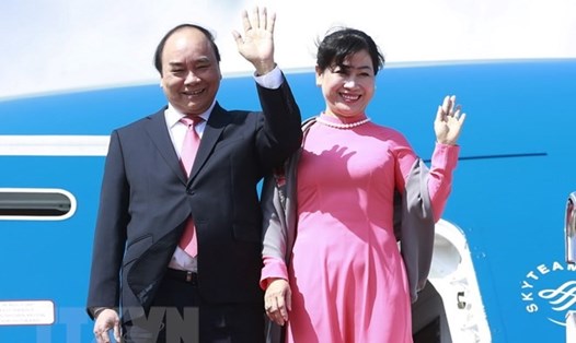 Thủ tướng Chính phủ Nguyễn Xuân Phúc và Phu nhân. Ảnh: TTXVN
