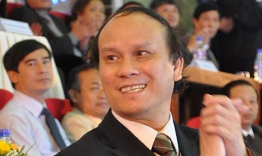 Sau khi ông Trần Văn Minh, cựu Chủ tịch UBND TP.Đà Nẵng bị khởi tố bắt giam thì mới vỡ lở chuyện con ông đi du học bằng tiền ngân sách sai quy định.