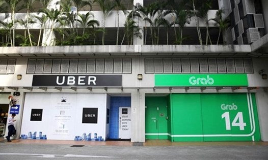 Sau 1 tháng mua lại hoạt động kinh doanh của Uber, Grab vừa chính thức có báo cáo lên Bộ Giao thông Vận tải về thương vụ đình đám này.