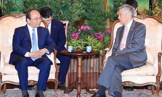 Thủ tướng Nguyễn Xuân Phúc và Thủ tướng Singapore Lý Hiển Long tại hội đàm. Ảnh: TTXVN.