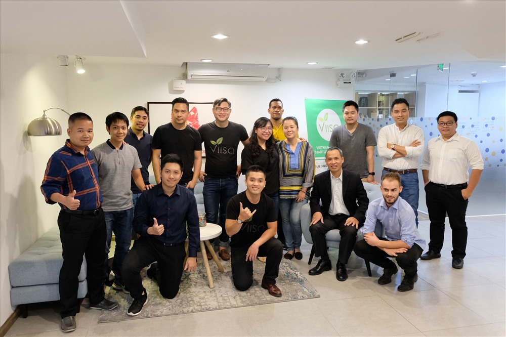 Mỗi startup trong chương trình Tăng tốc khóa 3 sẽ được VIISA đầu tư 15.000 USD tiền mặt và các chi phí khác như nhà ở, văn phòng, kỹ thuật.