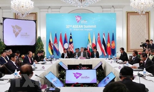 Quang cảnh phiên họp toàn thể Hội nghị Cấp cao ASEAN 32. Ảnh: TTXVN