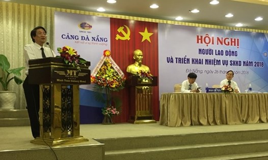 Đồng chí Lê Phan Linh - Chủ tịch CĐ TCty Hàng hải VN phát biểu chỉ đạo tại hội nghị. Ảnh: CĐ TCty Hàng hải VN.