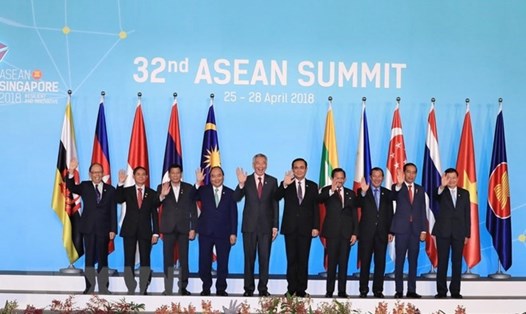 Thủ tướng Nguyễn Xuân Phúc và các trưởng đoàn tham dự hội nghị. Ảnh: TTXVN