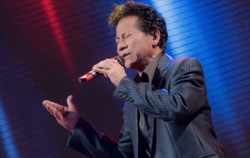 Chế Linh làm live show xuyên Việt