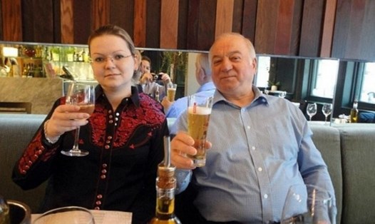 Ông Sergei Skripal và con gái Yulia Skripal. Ảnh: Getty Images