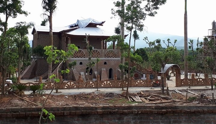 Cung điện công chúa tại xã Yên Bài, Ba Vì.