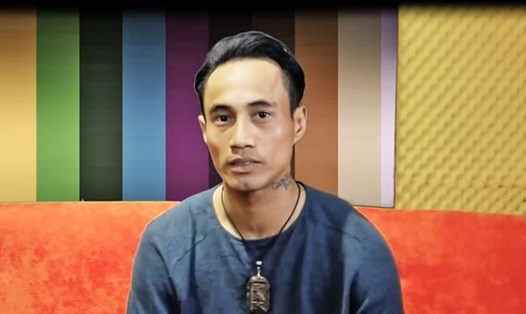 Hình ảnh Phạm Anh Khoa trong video xin lỗi mới đây.