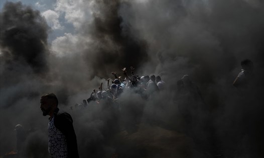 Bạo loạn tại dải Gaza trong ngày 14.5. Ảnh: LAT. 
