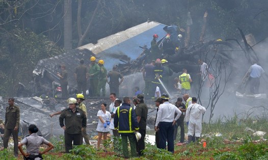 Hiện trường vụ tai nạn máy bay Cuba. Ảnh: AFP. 