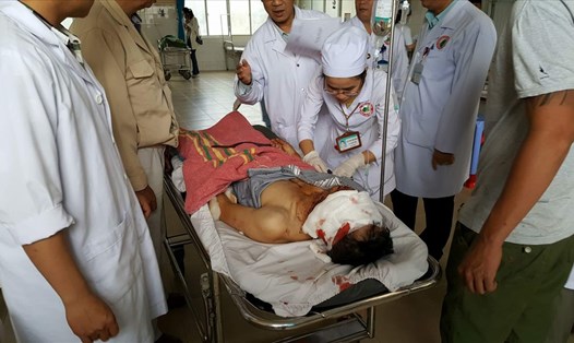 Các nạn nhân đang được điều trị tại Bệnh viện Đa khoa Lâm Đồng.