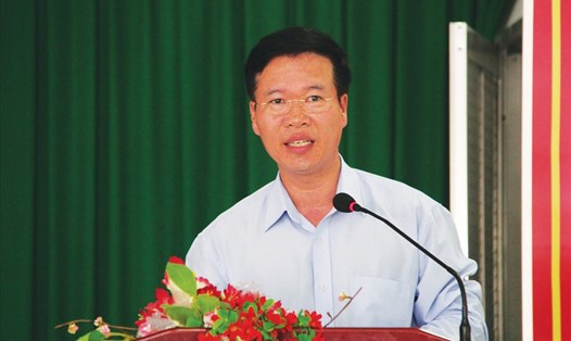 ĐBQH - Trưởng ban Tuyên giáo Trung ương Võ Văn Thưởng phát biểu tại buổi tiếp xúc cử tri tỉnh Đồng Nai. Ảnh: PV