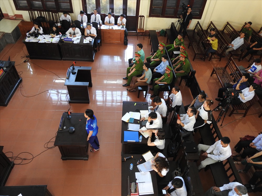 Ngày xét xử thứ 5 sơ thẩm tai biến chạy thận tại Hòa Bình, đại diện gia đình các nạn nhân lên tiếng.