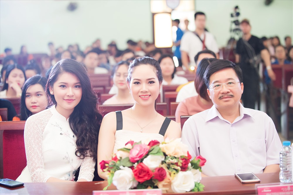 Mai Phương (giữa) và Thùy Dung (trái). Ảnh: BTC HHVN
