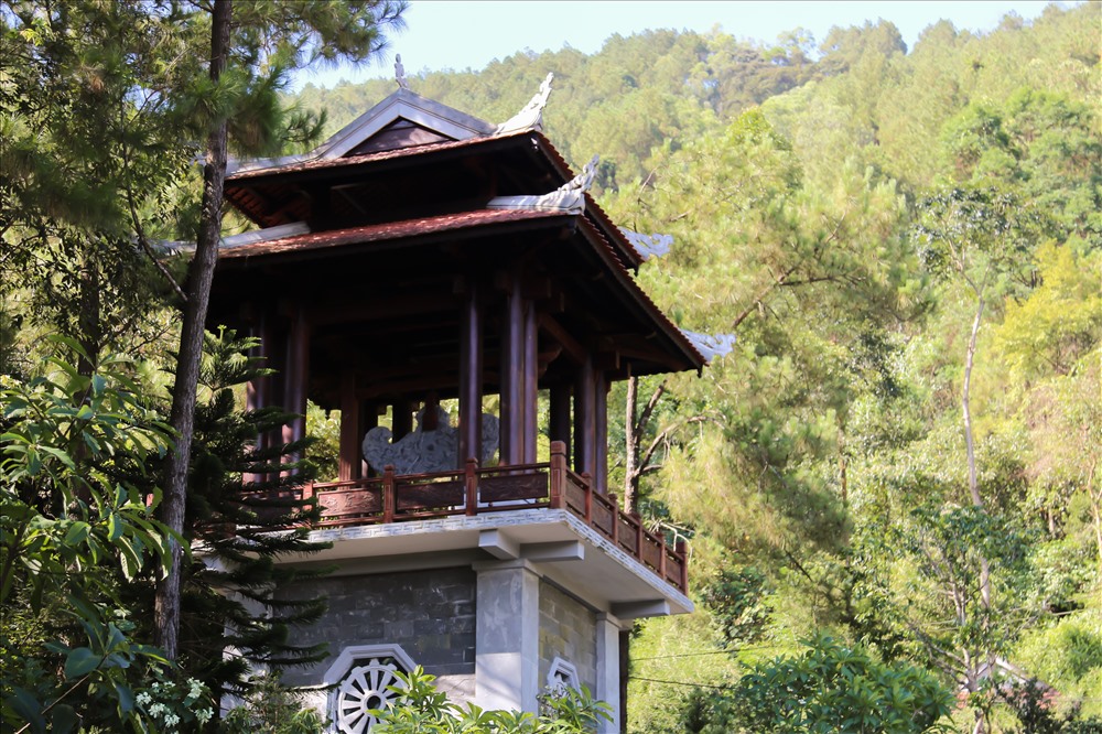 Một góc chùa Huyền Không Sơn Thượng. ảnh: BT