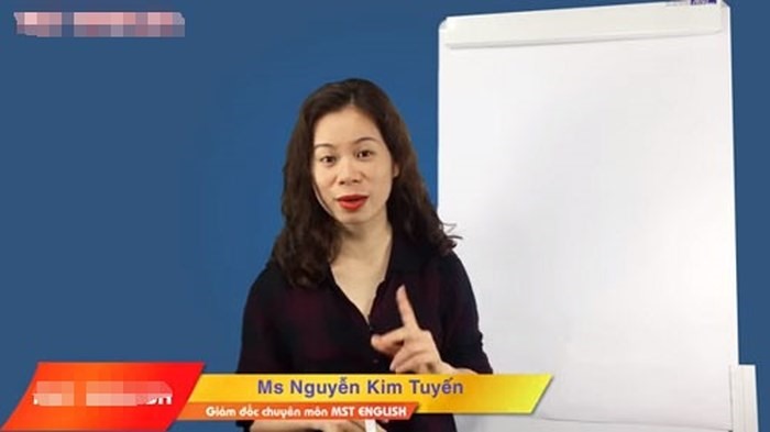 Bà Nguyễn Thị Kim Tuyến chỉ xuất trình được bản sao Bằng tốt nghiệp đại học chuyên ngành kế toán tại thời điểm kiểm tra ngày 7.5. Ảnh: TL