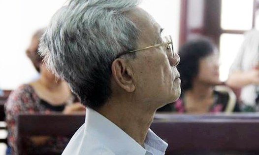 Bị cáo Nguyễn Khắc Thủy tại phiên tòa phúc thẩm. Ảnh: N.A.