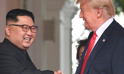 Sau hội nghị thượng đỉnh với nhà lãnh đạo Kim Jong-un, Tổng thống Donald Trump tuyên bố Mỹ ngừng tập trận với Hàn Quốc. Ảnh: AP