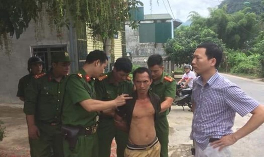 Đối tượng Nguyễn Duy Doanh bị bắt giữ tại hiện trường.