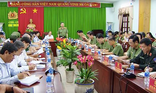 Bộ trưởng Bộ Công an Tô Lâm làm việc với lãnh đạo tỉnh Bình Thuận về đảm bảo tình hình trật tự an ninh trên địa bàn. Ảnh VGP.