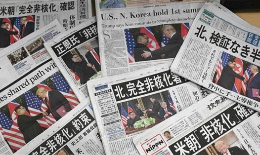 Báo chí Nhật Bản đưa tin về hội nghị thượng đỉnh Mỹ-Triều. Ảnh: AFP