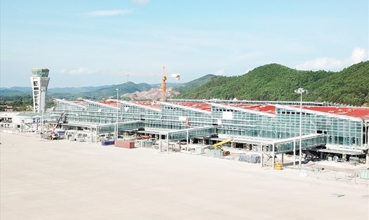 Nhà ga đón khách sân bay Vân Đồn đang dần được hoàn thiện, sớm đưa vào hoạt động. Ảnh: BQN
