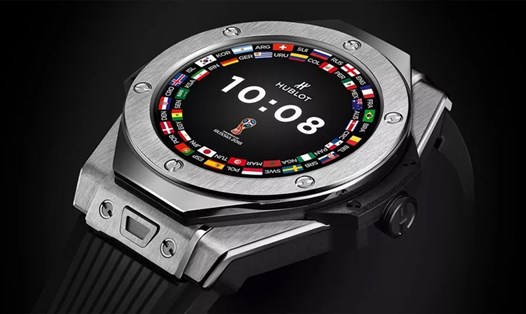 Chiếc đồng hồ thông minh dành cho trọng tài World Cup 2018 có nhiều tính năng đặc biệt.