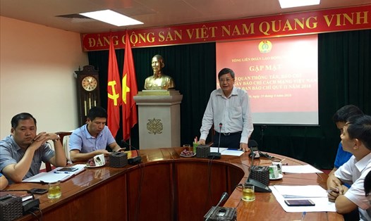 Phó Chủ tịch Thường trực Tổng LĐLĐVN Trần Thanh Hải phát biểu tại buổi gặp mặt. Ảnh:VL 