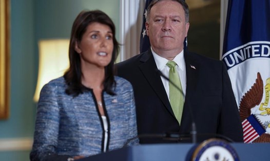 Đại sứ Nikki Haley và Ngoại trưởng Mike Pompeo thông báo Mỹ rút khỏi Hội đồng Nhân quyền Liên Hợp Quốc. Ảnh: Reuters