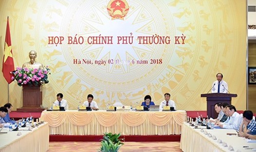 Buổi họp báo Chính phủ thường kỳ tháng 5/2018 diễn ra vào chiều 2/6 tại Hà Nội. Ảnh: VGP