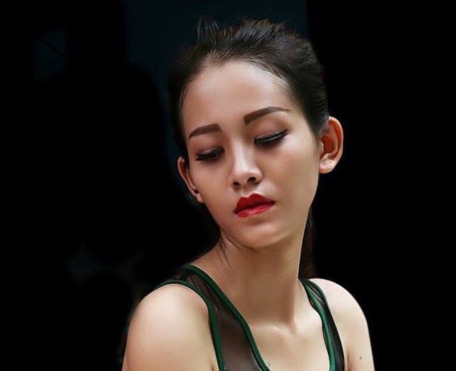 Người mẫu nude Kim Phượng. 