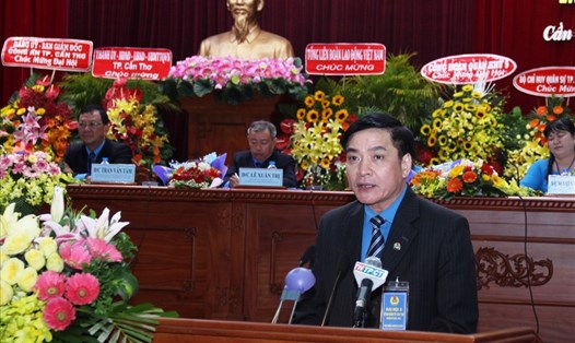 Chủ tịch Tổng LĐLĐVN Bùi Văn Cường phát biểu chỉ đạo đại hội.