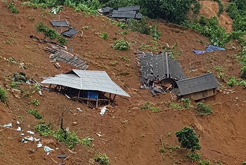 Hiện trường vụ sạt lở.