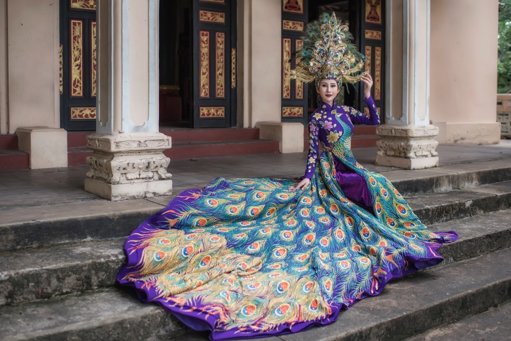 Người đẹp Chi Nguyễn vẫn cố hết sức dự thi dù bị "chơi xấu" trong hậu trường.