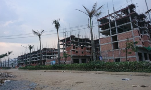 Dự án khu dân cư tại Đức Hòa của Cty Trần Anh vừa bị Thanh tra Sở Xây dựng Long An xử phạt vì có nhiều sai phạm