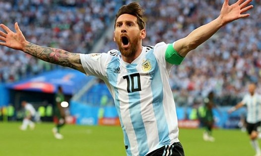 Siêu sao Messi luôn dành trọn sự quan tâm của các fan bóng đá.