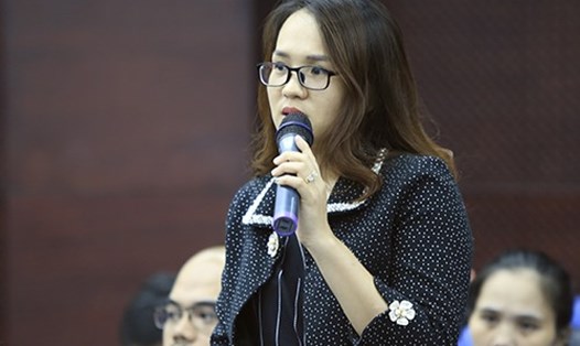 Học viên Đề án 922 nêu ý kiến với lãnh đạo thành phố Đà Nẵng (Ảnh: Nguyễn Đông/Vnexpress.net).